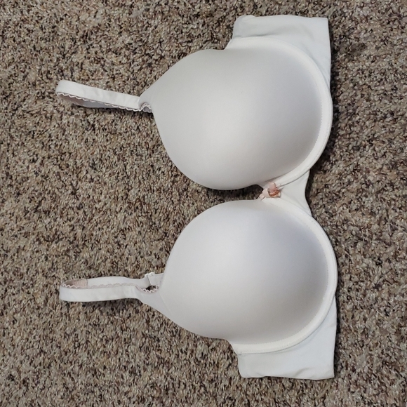 Victoria's Secret Other - BODY BY VICTORIA Smooth Push-Up Perfect Shape Bra